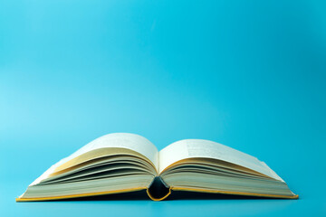 我国的礼仪主要有八礼四仪。