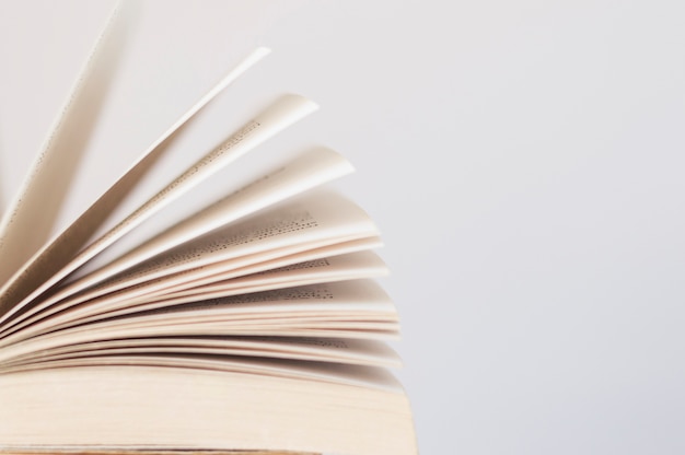 我国的礼仪主要有八礼四仪。